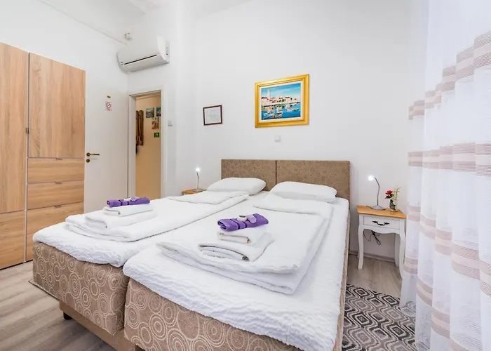 Апартаменты The Arms *