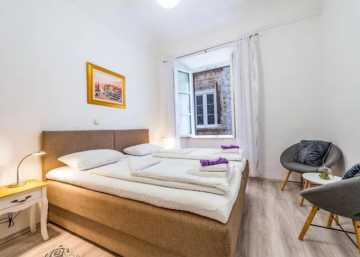 The Arms * Дубровник