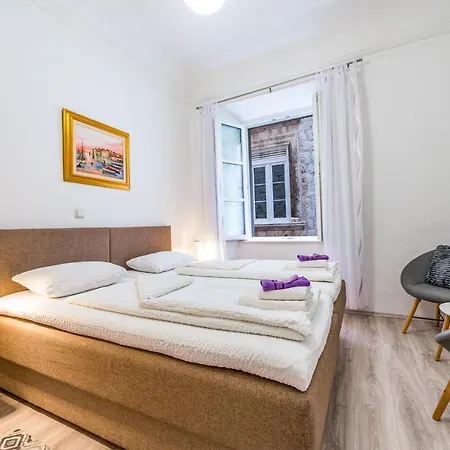 The Arms * 두브로브니크